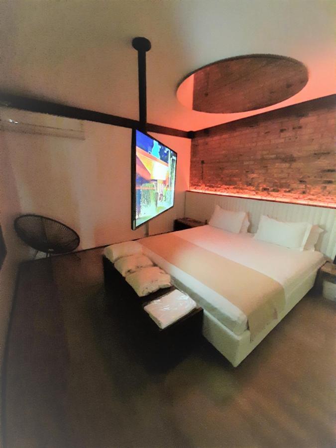 Luv Gardens Motel - Adults Only Кашіас-ду-Сул Екстер'єр фото