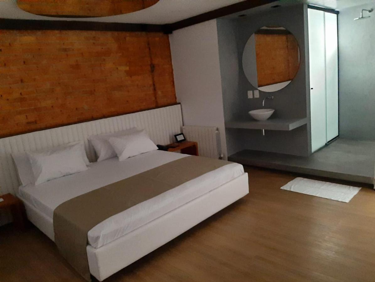Luv Gardens Motel - Adults Only Кашіас-ду-Сул Екстер'єр фото